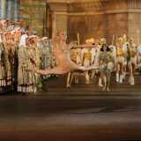 La ballerina barese mentre balla nell'Aida, opera di Giuseppe Verdi
